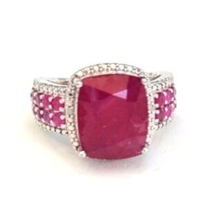 Vintage Chunky Sterling Silver Natural Ruby Royal Crystal Cocktail Ring